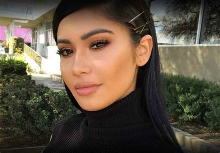 Janet Guzman: Instagram Star, Internet Personality, Age, Fashion Nova, Instagram, Bio, Net Worth 