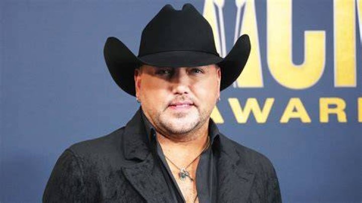 Jason Aldean Explains Why He Rushed Off Stage During Connecticut Concert