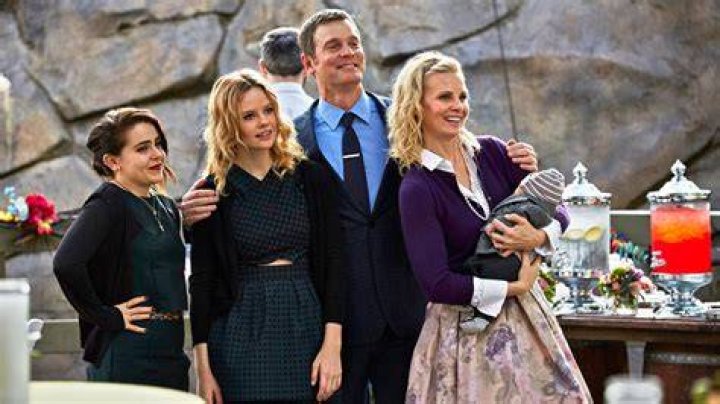 Jason Katims Talks Bringing the Family Drama Full Circle