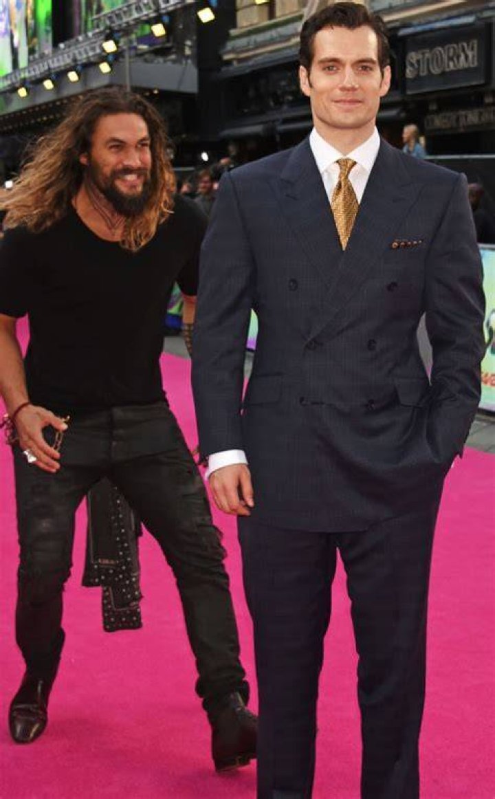 Jason Momoa & Henry Cavill's Bromance Develops Before Our Eyes