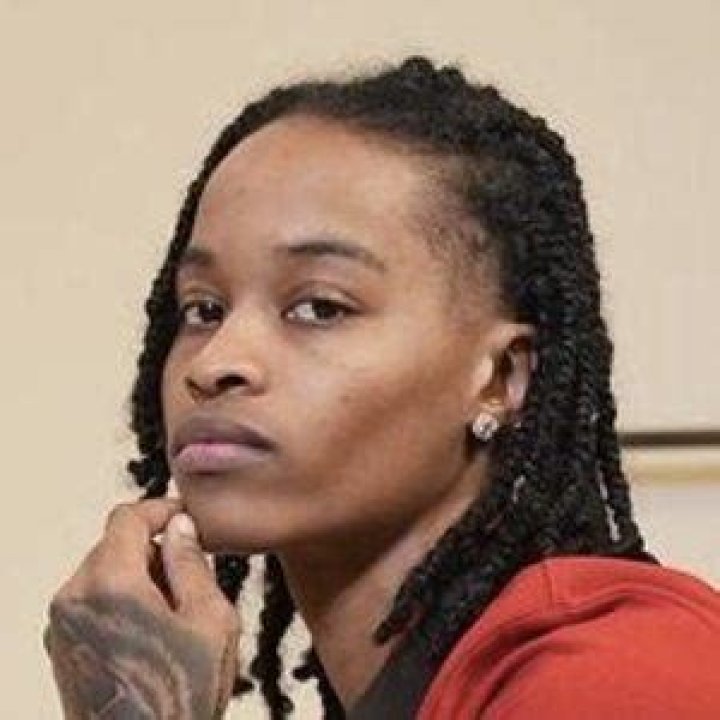 Jazmine Hood: YouTuber, Age, House, Siblings, Family, Instagram, Relationship, and Net Worth