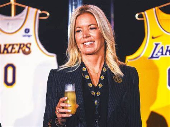 Jeanie Buss’ Net Worth Compared to LeBron James, Stephen Curry and Shaquille
O’Neal