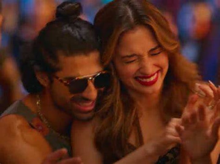 Jee Karda trailer: Tamannaah Bhatia torn between love and friendship