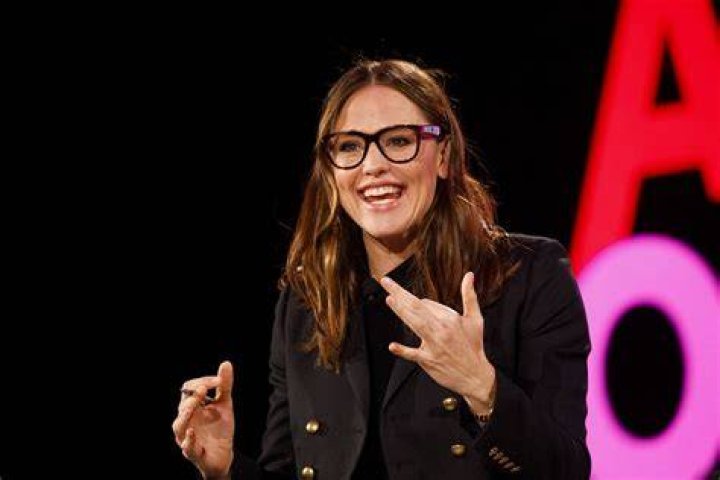 Jennifer Garner Speaking Fee, Booking Agent, & Contact Info CAA