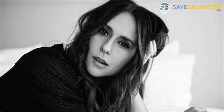 Jennifer Love Hewitt Weight, Wiki, Husband, Net Worth, Height