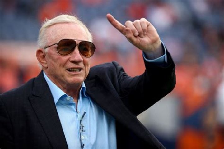 Jerry Jones Is Making Moves and Getting 9x Pro Bowler to Visit Dallas Amidst
Loss of OT Tyron Smith to Injury