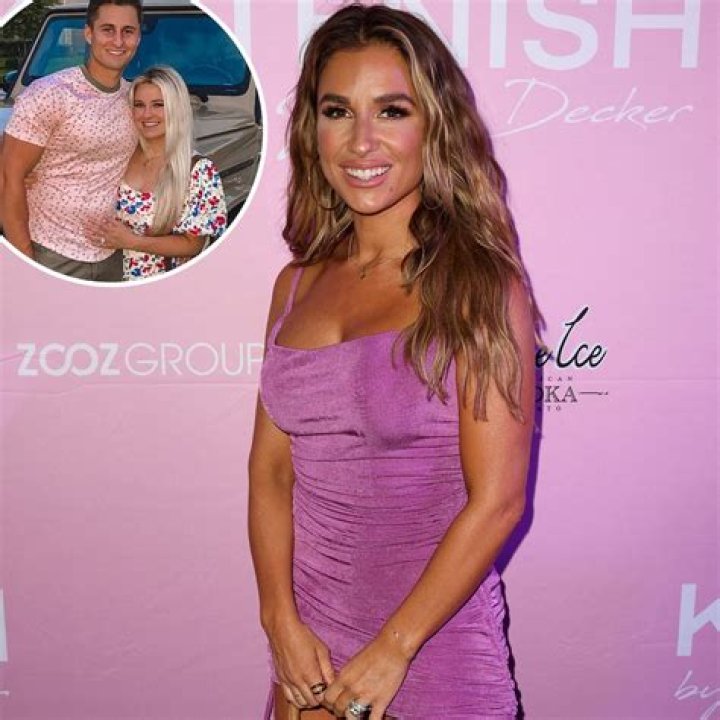 Jessie James Decker Attends Brother John James' Wedding to Ali Green