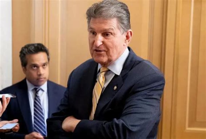 Joe Manchin Net worth, Age: Weight, Bio-Wiki, Kids, Wife