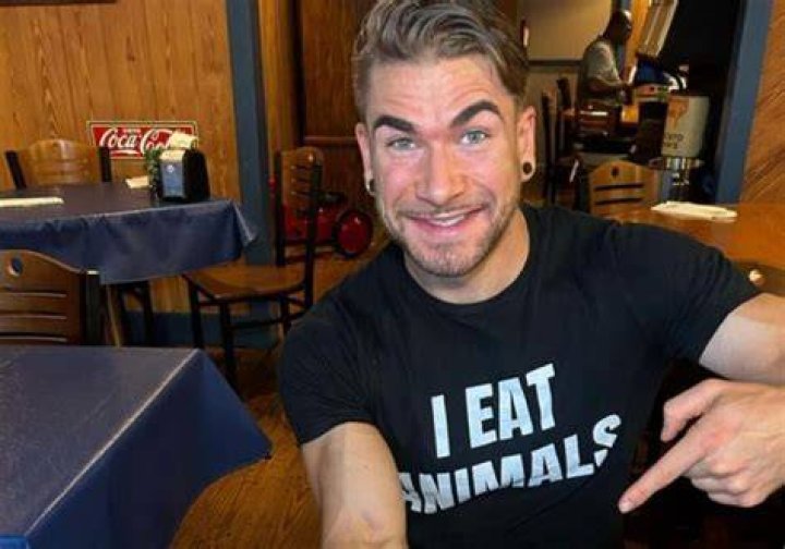 Joel Hansen: YouTuber, Age, Wife, Bio, Net Worth!