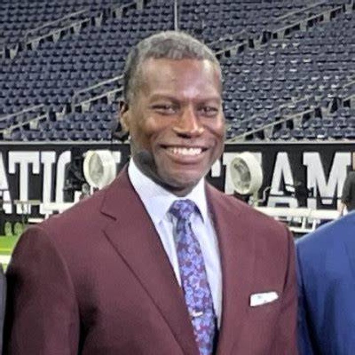 Joey Galloway &bull; Biography & Images