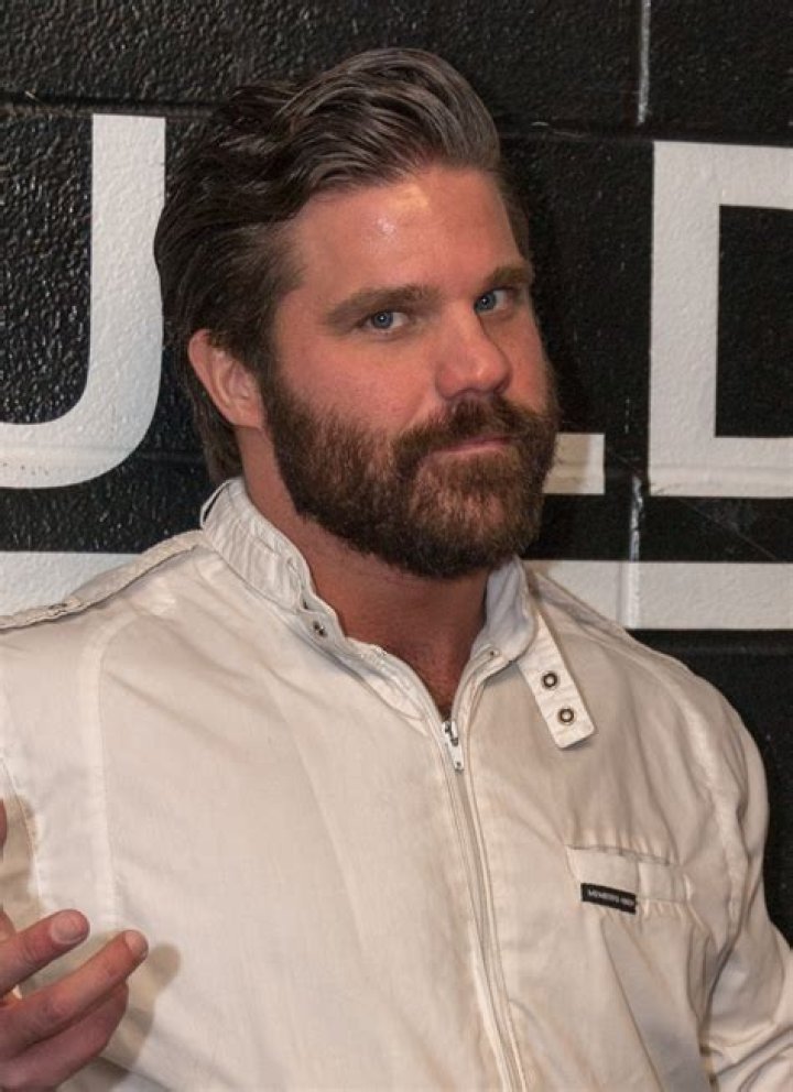 Joey Ryan -- Proposes to Girlfriend Mid-Match (VIDEO)