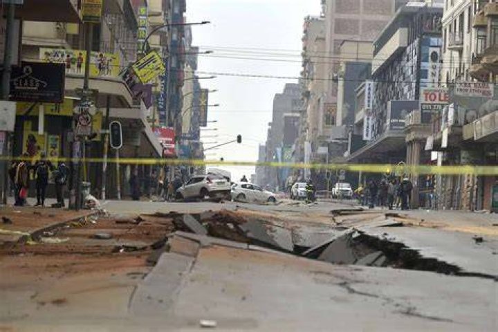 Johannesburg CBD Explosion: 1 Person Killed As Officials Shutdown Bree Street to Find Cause of Explosion