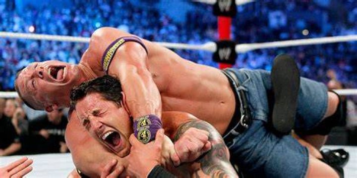 john cena makes wade barrett submit at summerslam 2010