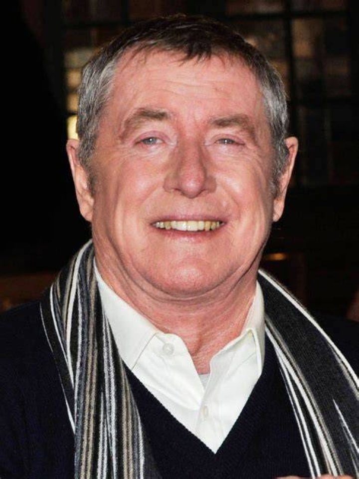 John Nettles fights plans to build Devon's biggest solar farm next to