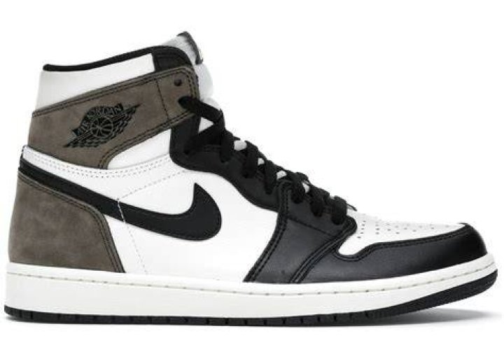 Jordan 1 Retro High Dark Mocha sneakers Crepdog Crew