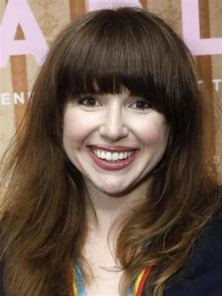 Joselyn Gallardo: Actress, Age, Height, Husband, Net Worth !