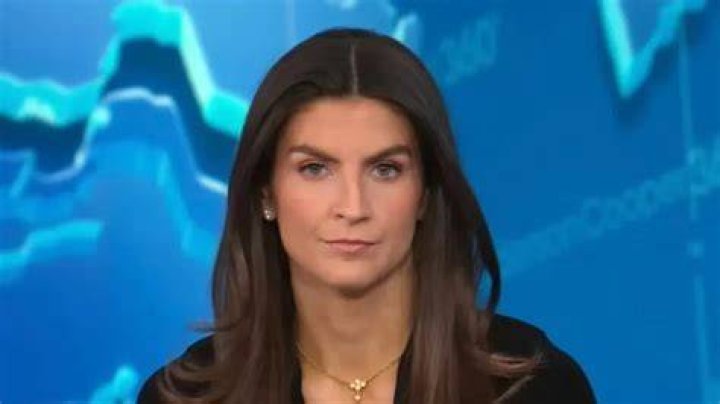 Kaitlan Collins r/hot_reporters