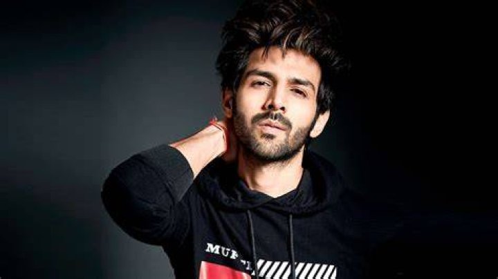 Kartik Aaryan Biography