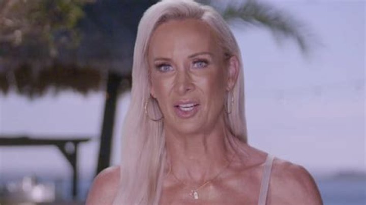 Kelle Milf Manor