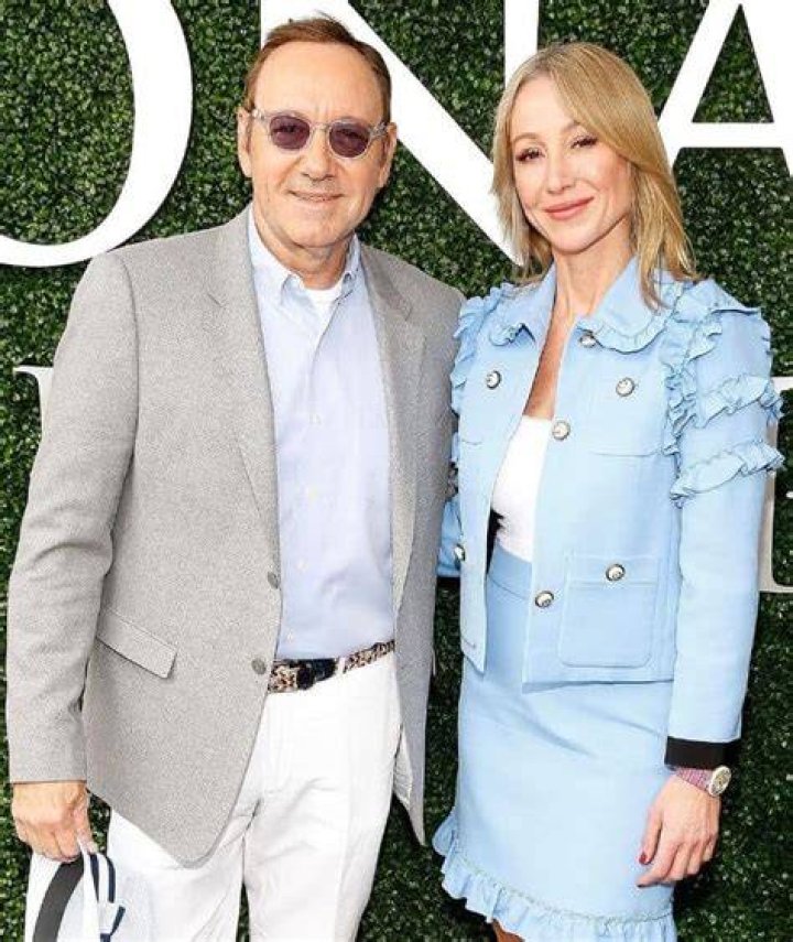 Kevin Spacey Wife Parents, Height, Children, Age, Career