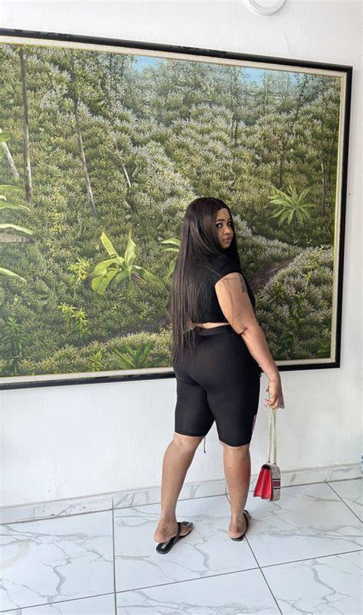 Kim, Nigerian escort in Lagos, Nigeria