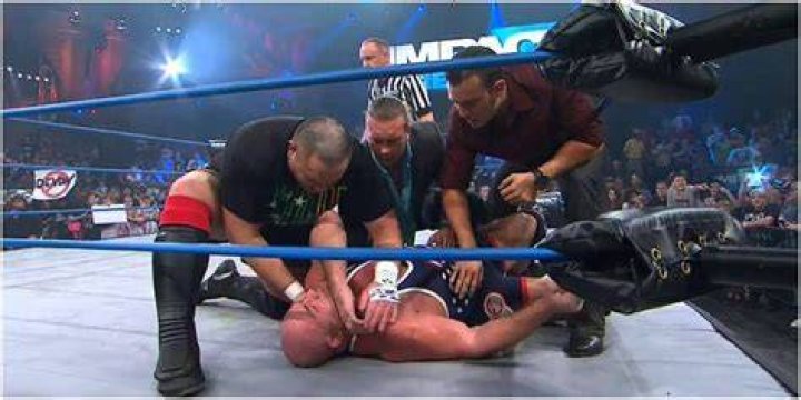 Kurt Angle injurd in Impact Wrestling