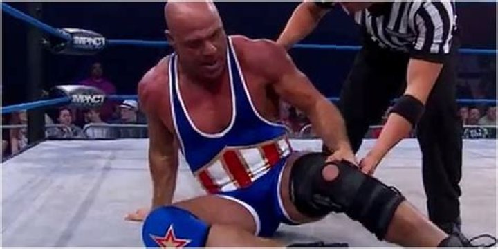 Kurt ANgle knee injury