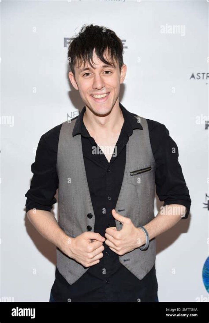 Kurt Hugo Schneider weight