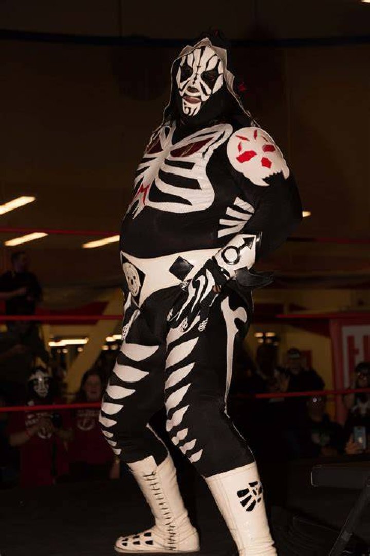 La Parka In The Ring