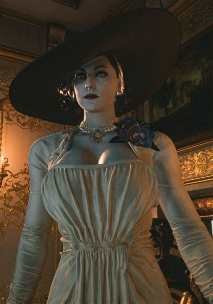 Lady Dimitrescu by Sonia Garcia Rhiwen