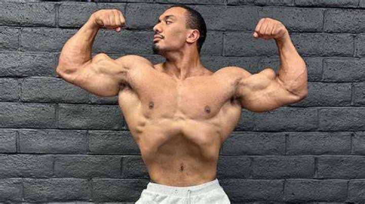 Larry Wheels Picture