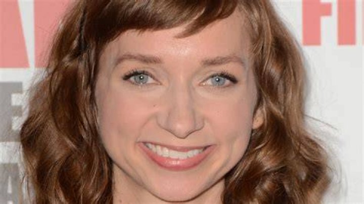 Lauren Lapkus' Divorce Settlement Is Way More Than You Think