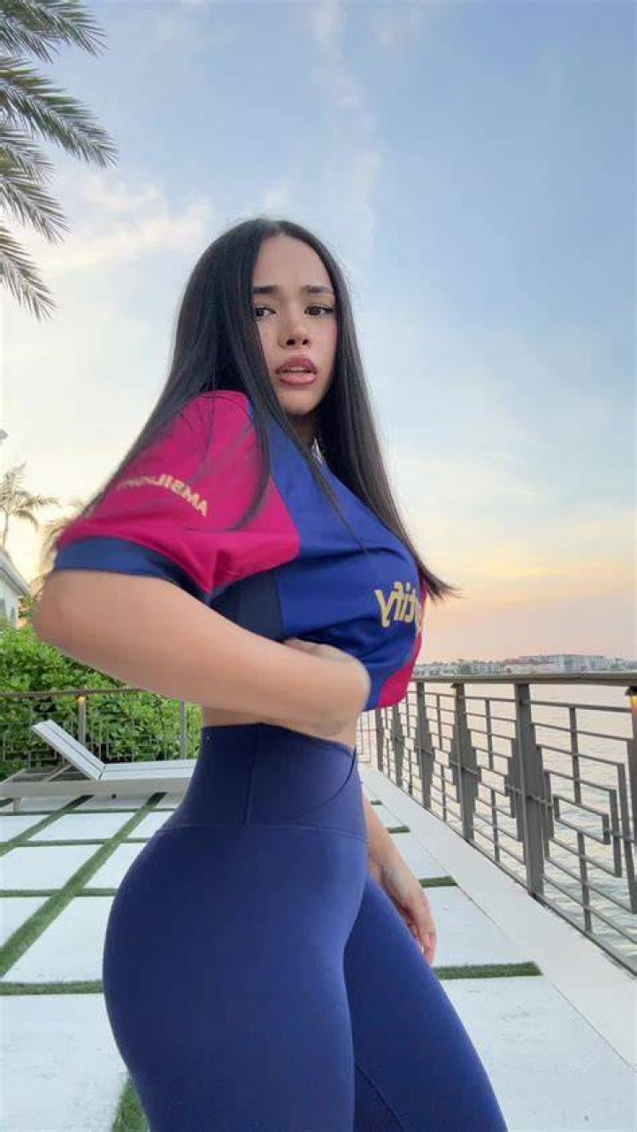 Lela sohna Busty porn pics
