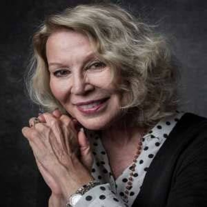 Leslie Easterbrook Birthday, Real Name, Family, Age, Weight, Height