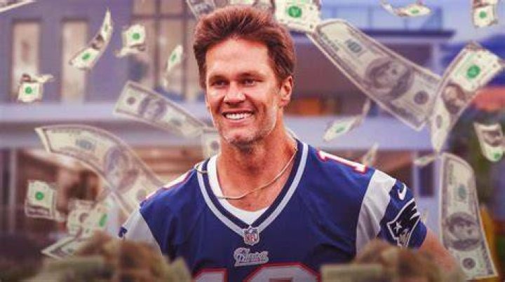 Lewis Hamilton v Tom Brady Net Worth: Which Multi-Million 7-Time Champion Is
Richer?
