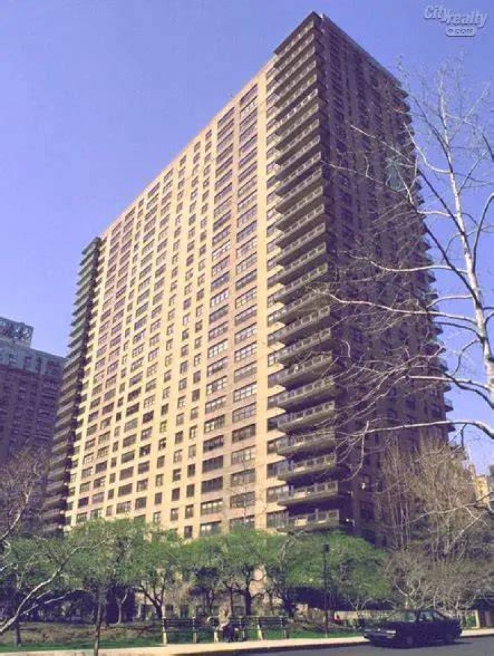 Lincoln Towers, 180 West End Avenue - Upper West Side