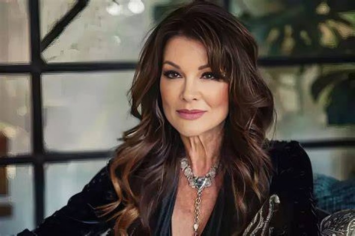 Lisa Vanderpump Net Worth 2024 Earnings, Age Bf and Family