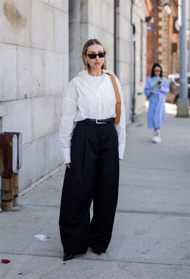 Los pantalones anchos están muy de moda este otoño y estos son los más bonitos de las firmas de moda