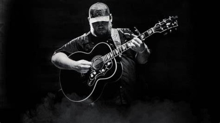 Luke Combs Wallpapers Top Free Luke Combs Backgrounds WallpaperAccess