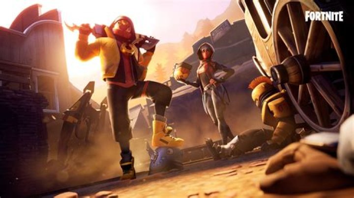 Macabre Bone Wasp skin buzzes onto the Fortnite Item shop alongside the Sting Set