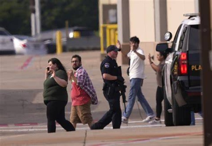Mall shooting in Allen, Texas: Gunman kills eight, wounds seven others, before being shot dead
