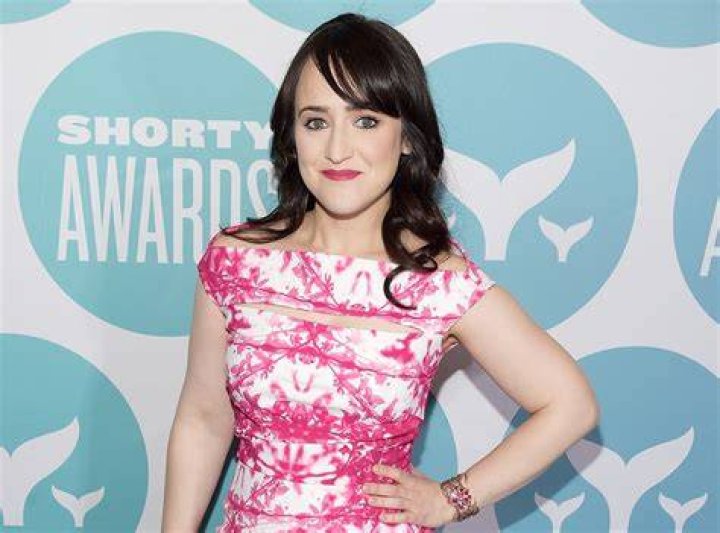 Mara Wilson Urges Public to Stop Sexualizing Child Stars