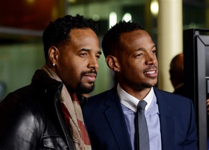 Marlon Wayans and Shawn Wayans in White Chicks