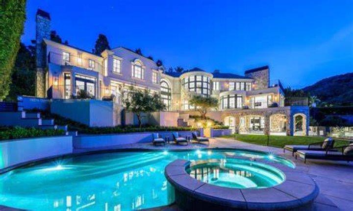 Marshmello Purchased Mulholland Estates Mansion for $10.8 Million – The Hollywood Reporter