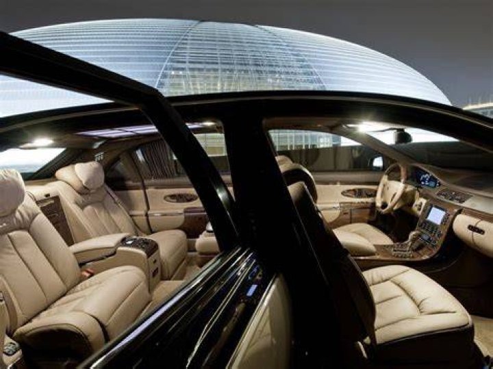 Maybach Exelero interior