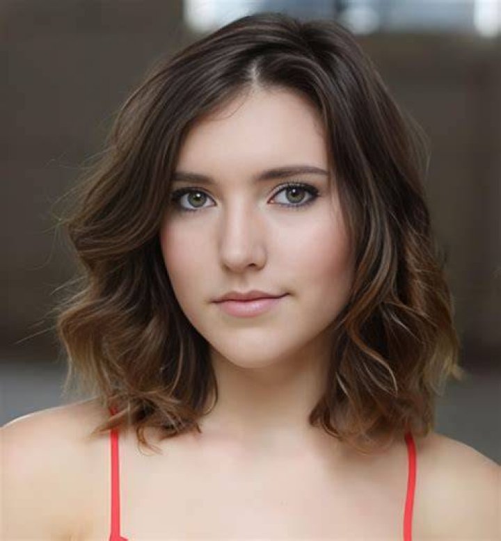 Meet Actress Moriah Brown! Her Age, Married, Family, Net Worth