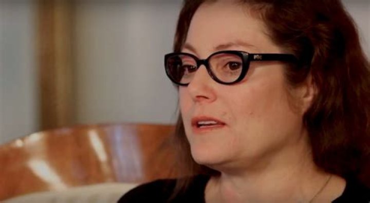 Meet Carrie Mitchum: Her Daughter Thinks She Is Horrible