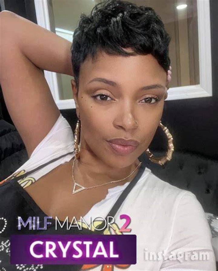 Meet M*LF Manor Crystal Jennings! Her Bio, Age, Job, Instagram