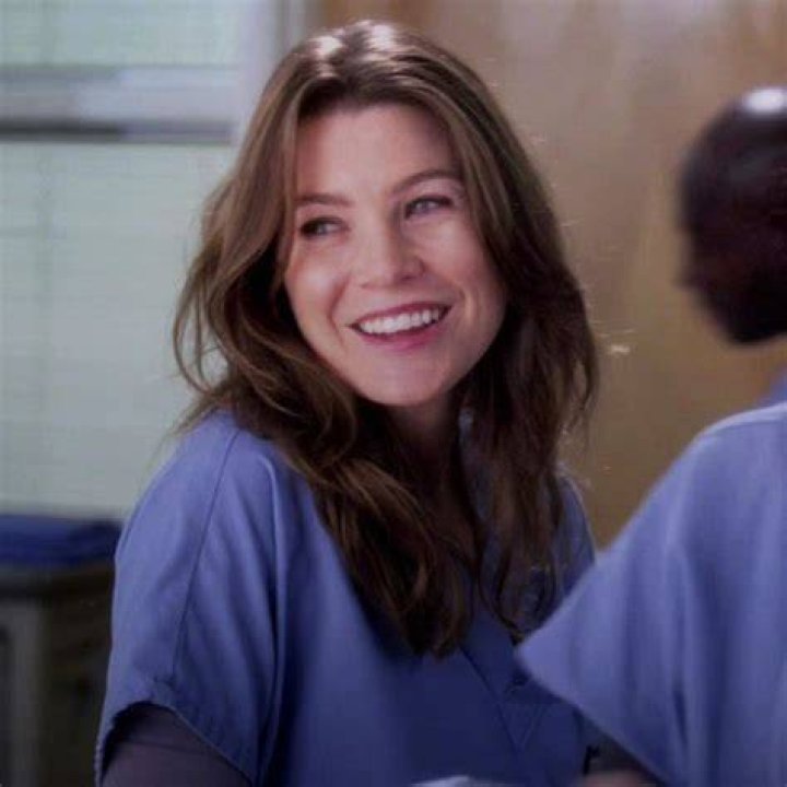 Meredith Grey calling the Grey Sloan reception desk
