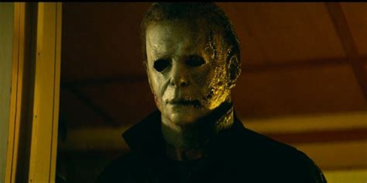 Michael kills Charley in Halloween Resurrection